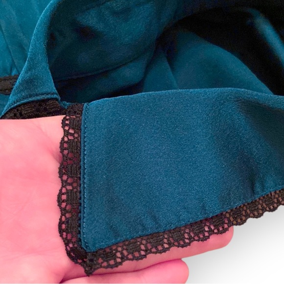 BANANA REPUBLIC Teal Ruffled Dillon Shirt - Picture 7 of 9